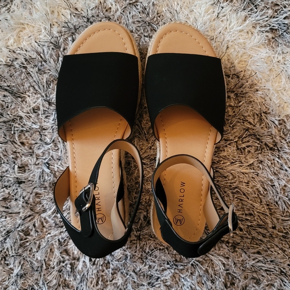 Espadrilles - BNIB - Picture 3 of 9